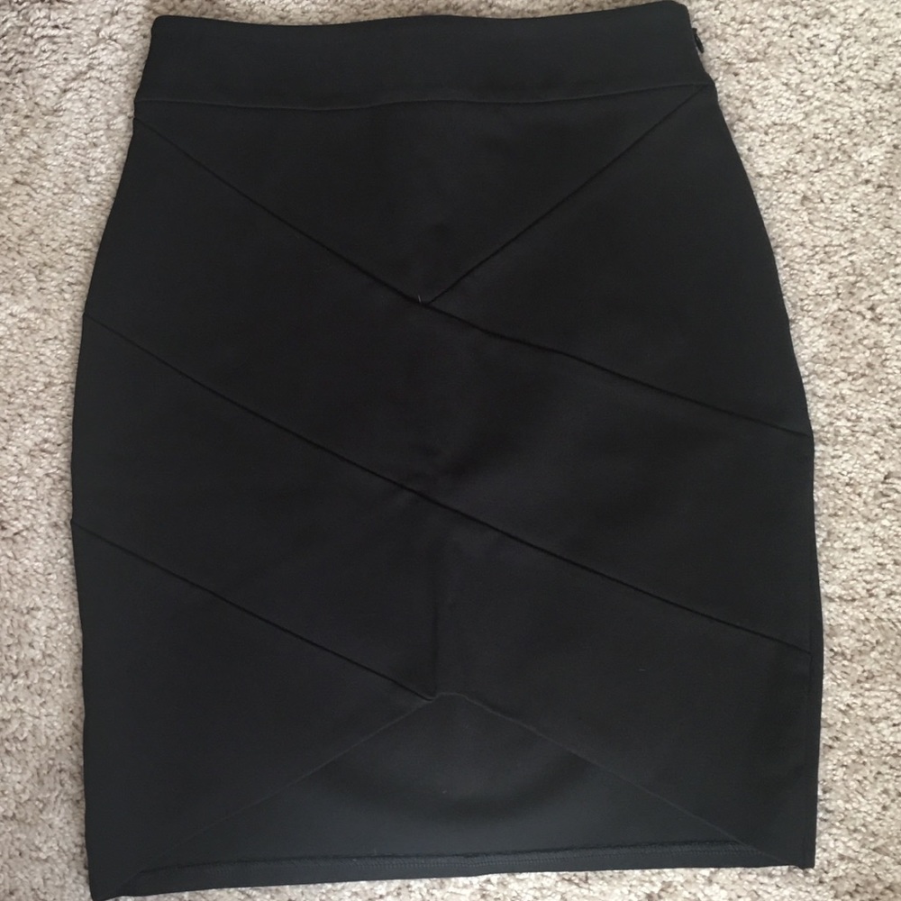 Black fitted skirt from Express